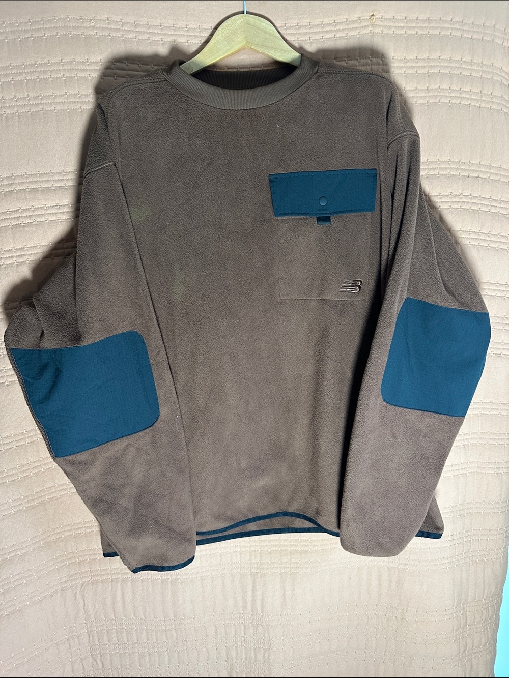 New Balance Men's Gray Crewneck with Teal Patch Details